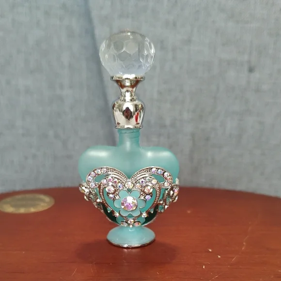 Decorative Aqua Heart Perfume Bottle with Crystal Stopper - Picture 2 of 4